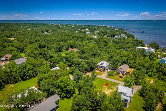 112 Leopold Street, Bay Saint Louis, MS 39520