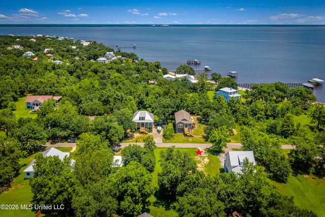 112 Leopold Street, Bay Saint Louis, MS 39520