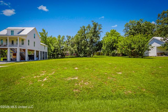 112 Leopold Street, Bay Saint Louis, MS 39520