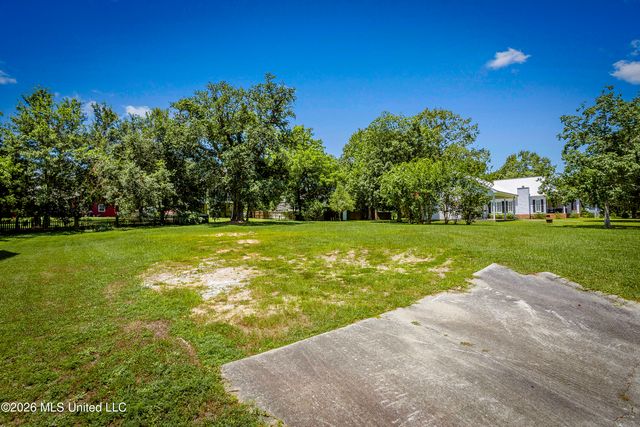 112 Leopold Street, Bay Saint Louis, MS 39520