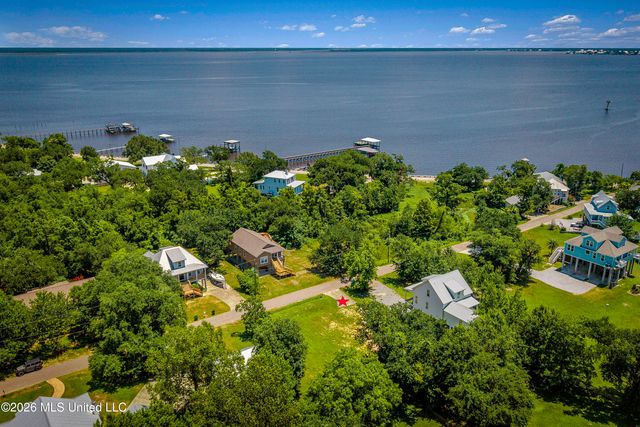 112 Leopold Street, Bay Saint Louis, MS 39520