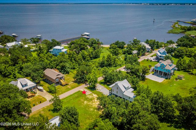 112 Leopold Street, Bay Saint Louis, MS 39520