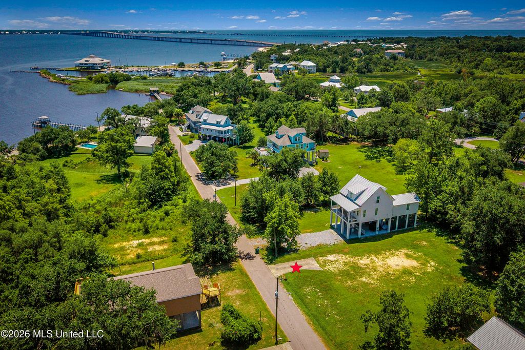 112 Leopold Street, Bay Saint Louis, MS 39520