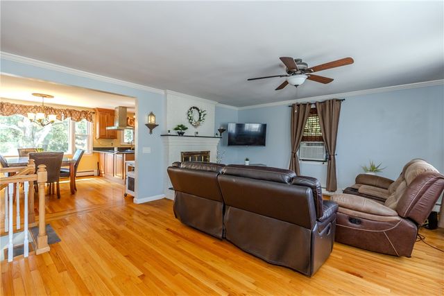 104 Meadow Road, North Providence, RI 02904