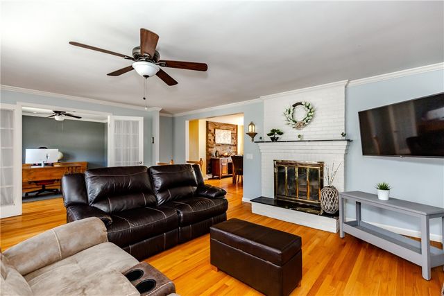 104 Meadow Road, North Providence, RI 02904