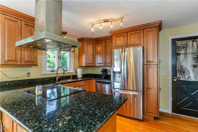 104 Meadow Road, North Providence, RI 02904