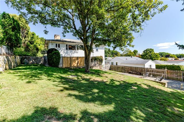 104 Meadow Road, North Providence, RI 02904