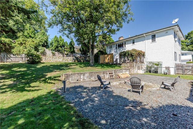 104 Meadow Road, North Providence, RI 02904