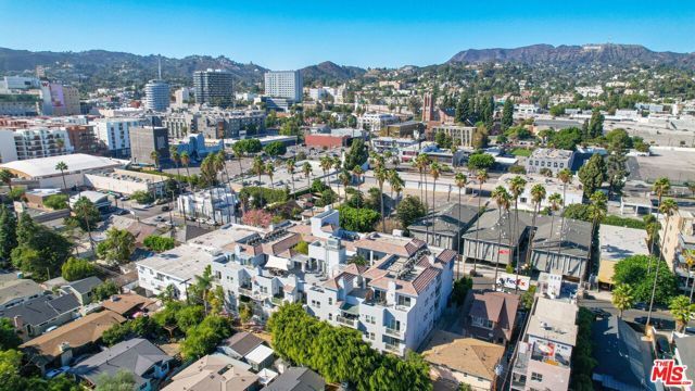 6038 Carlton Way 305, Los Angeles, CA 90028
