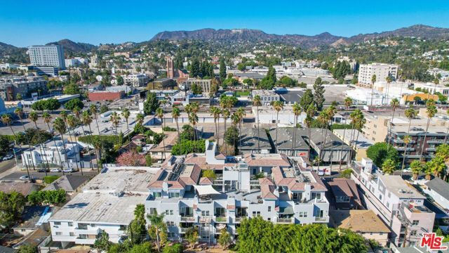 6038 Carlton Way 305, Los Angeles, CA 90028