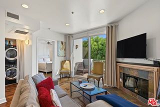 6038 Carlton Way 305, Los Angeles, CA 90028