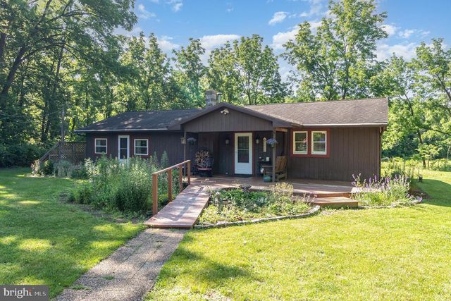 1214 MINNICH RD, Mechanicsburg, PA 17055