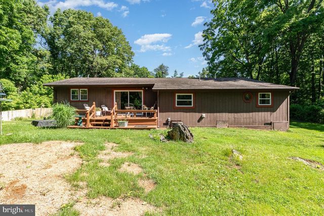 1214 MINNICH RD, Mechanicsburg, PA 17055