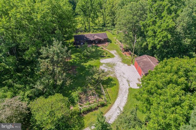 1214 MINNICH RD, Mechanicsburg, PA 17055
