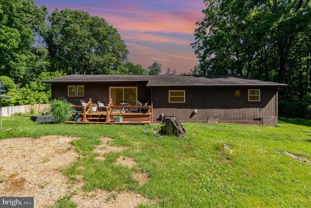 1214 MINNICH RD, Mechanicsburg, PA 17055