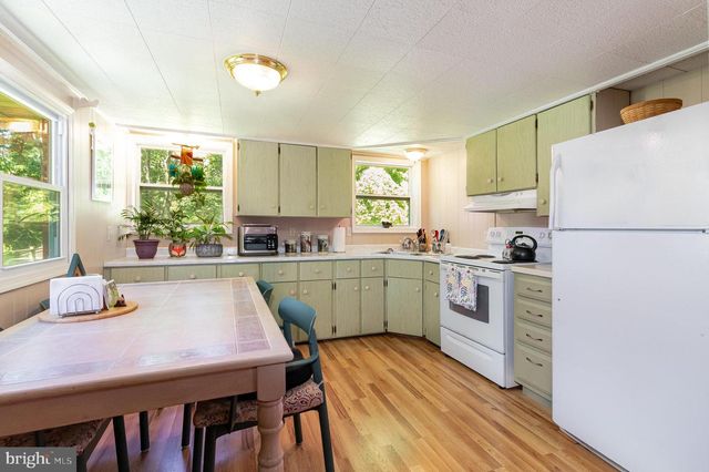 1214 MINNICH RD, Mechanicsburg, PA 17055