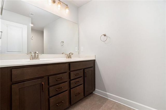 55 Clubhouse Way, Acworth, GA 30101