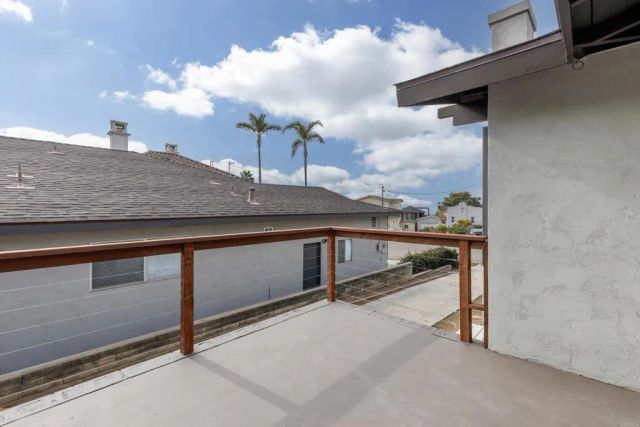 2453 Curlew St, San Diego, CA 92101