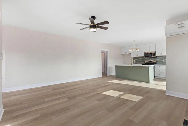 2453 Curlew St, San Diego, CA 92101