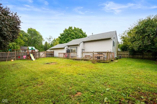 8556 Green Valley Drive, Indianapolis, IN 46217