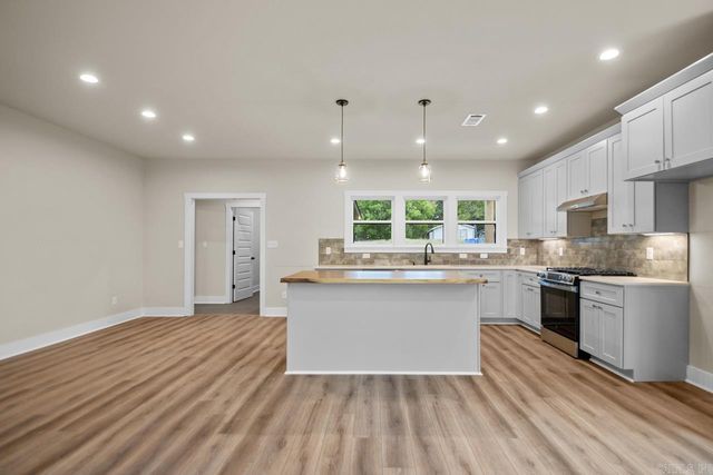 804 Richard Street, Hot Springs, AR 71913