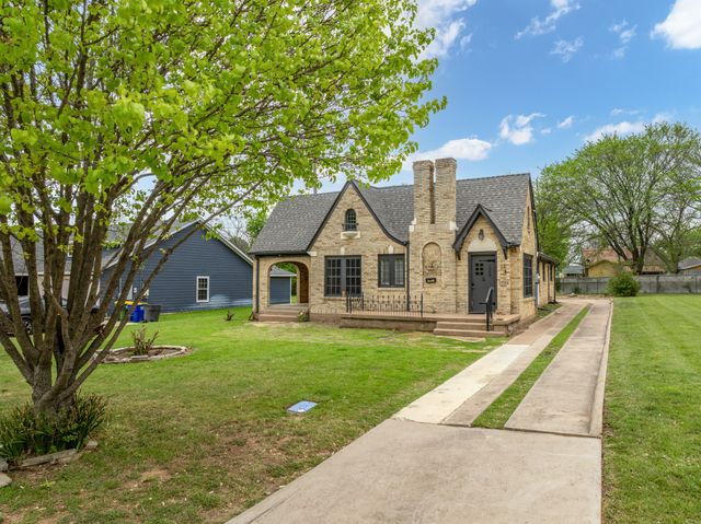 1004 E Franklin Street, Hillsboro, TX 76645