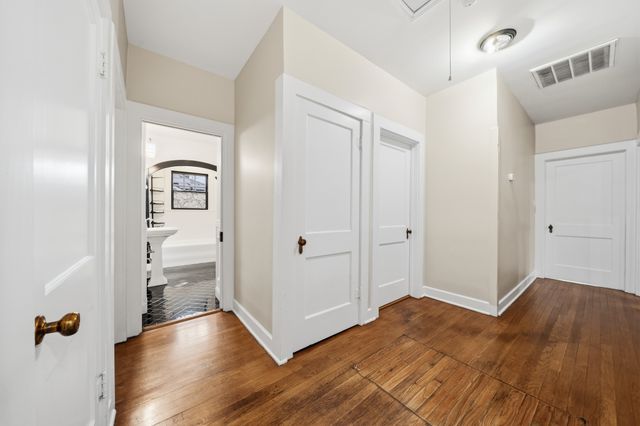 1004 E Franklin Street, Hillsboro, TX 76645