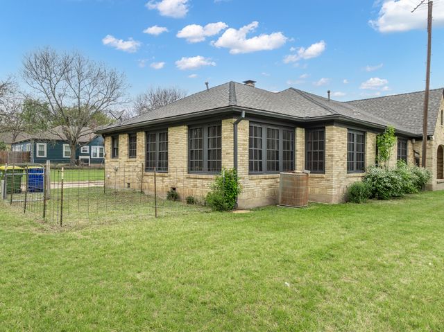 1004 E Franklin Street, Hillsboro, TX 76645
