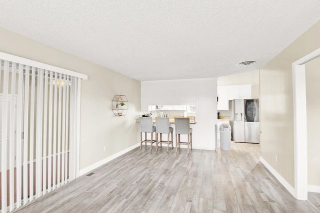 1805 Kienitz Ave, Modesto, CA 95355