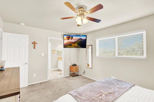 1805 Kienitz Ave, Modesto, CA 95355