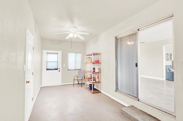 1805 Kienitz Ave, Modesto, CA 95355