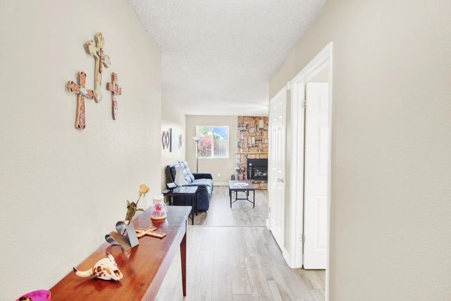 1805 Kienitz Ave, Modesto, CA 95355