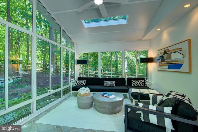 12029 LAKE NEWPORT RD, Reston, VA 20194