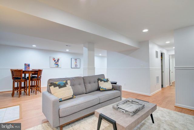 12029 LAKE NEWPORT RD, Reston, VA 20194