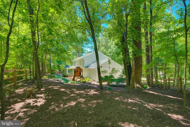 12029 LAKE NEWPORT RD, Reston, VA 20194