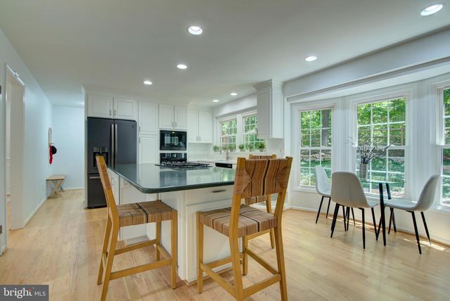 12029 LAKE NEWPORT RD, Reston, VA 20194