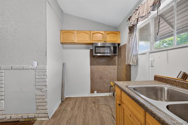 1741 S Beatrice Street, Detroit, MI 48217