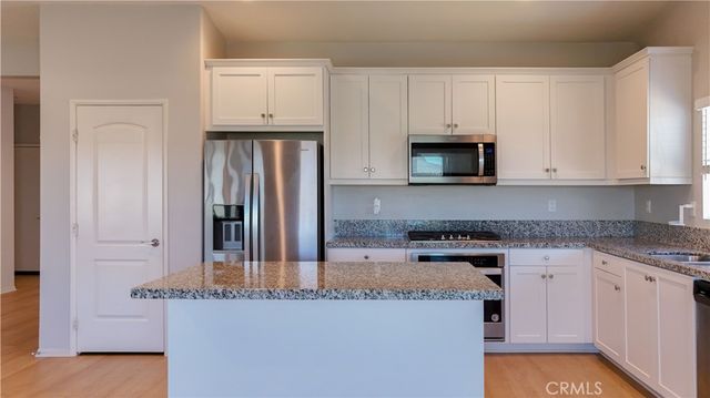 30690 Hawkscrest, Winchester, CA 92596