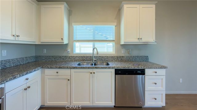 30690 Hawkscrest, Winchester, CA 92596