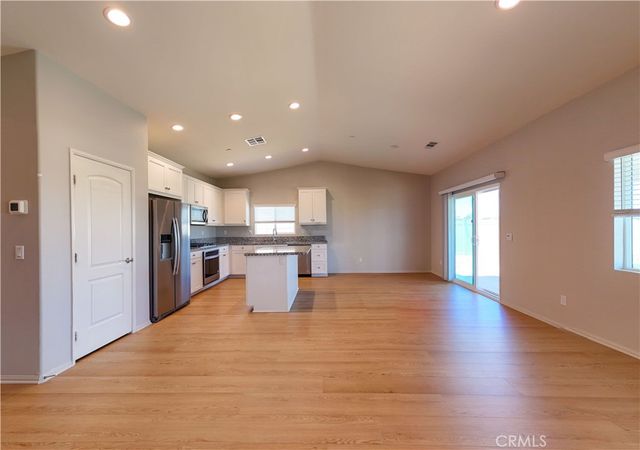 30690 Hawkscrest, Winchester, CA 92596