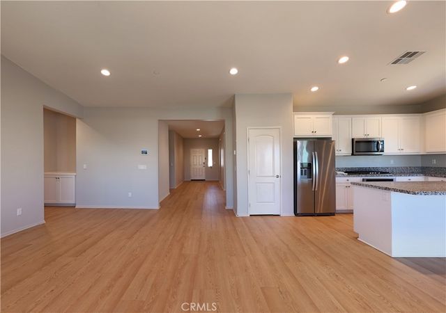 30690 Hawkscrest, Winchester, CA 92596