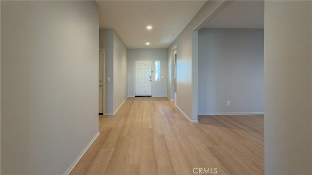 30690 Hawkscrest, Winchester, CA 92596