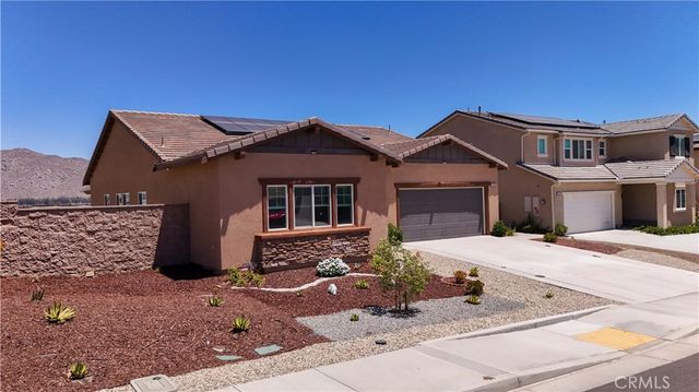 30690 Hawkscrest, Winchester, CA 92596