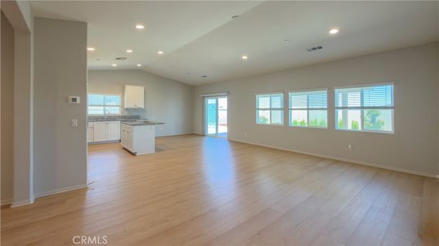 30690 Hawkscrest, Winchester, CA 92596