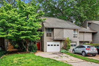 1006 Creatwood Circle SE, Smyrna, GA 30080