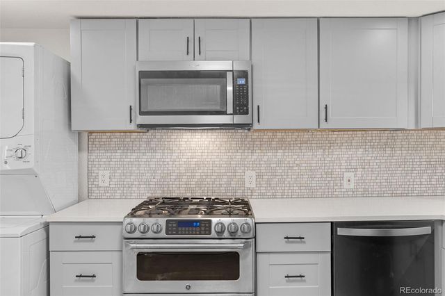 6500 W 14th Avenue, Lakewood, CO 80214