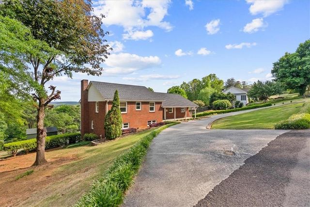 206 Victory Drive, Calhoun, GA 30701