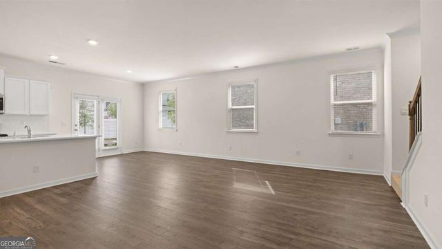 495 SILVER MOON Drive, Loganville, GA 30052