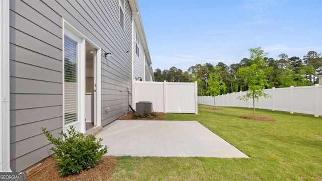495 SILVER MOON Drive, Loganville, GA 30052
