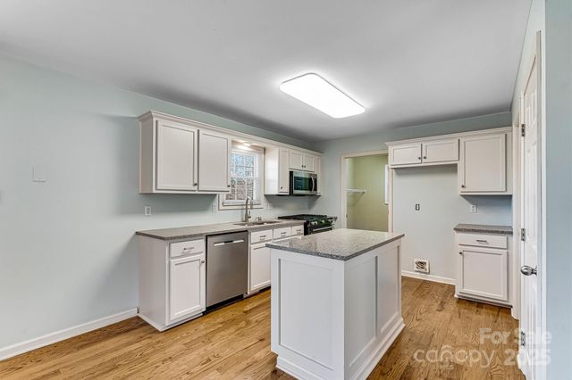 3485 Overbrook Drive, Conover, NC 28613